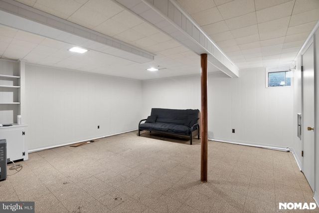 203 STANFORD DR, Wallingford, PA 19086