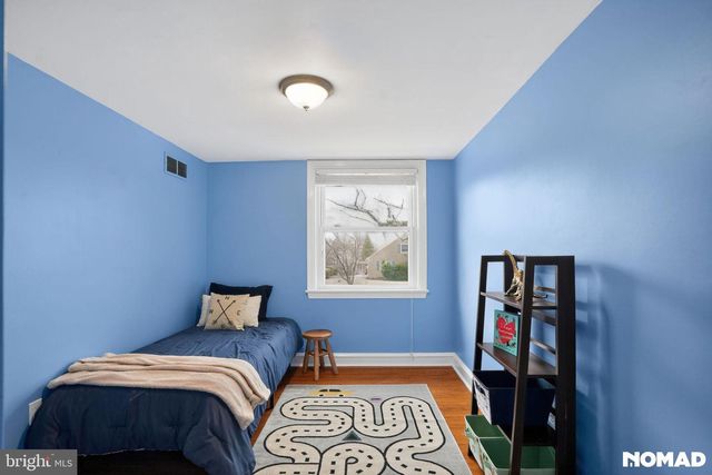 203 STANFORD DR, Wallingford, PA 19086