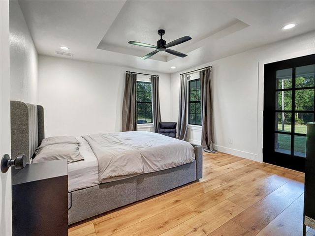 2143 Vz County Road 4106, Canton, TX 75103