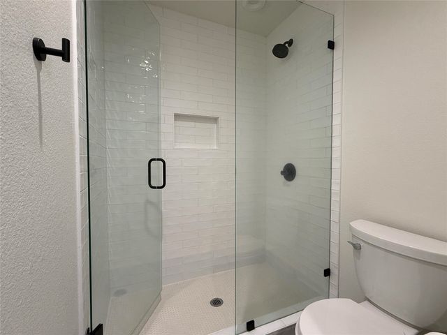 2143 Vz County Road 4106, Canton, TX 75103