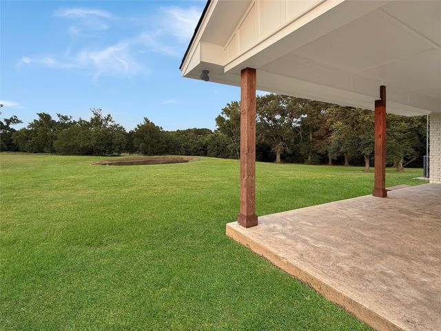2143 Vz County Road 4106, Canton, TX 75103