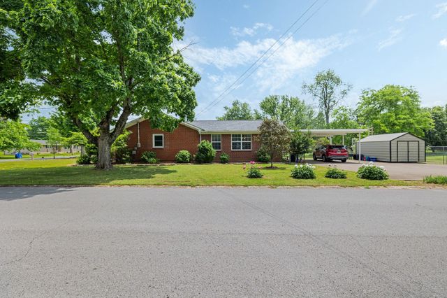 400 Dow Dr, Shelbyville, TN 37160