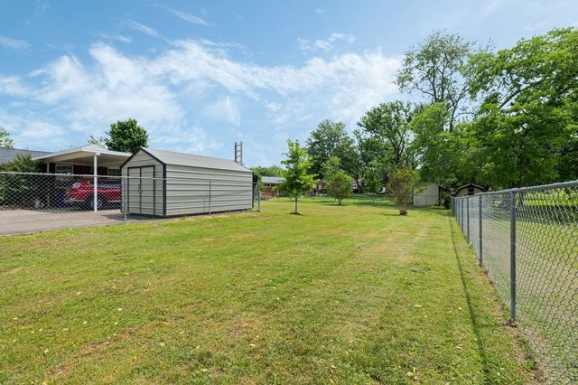400 Dow Dr, Shelbyville, TN 37160
