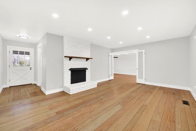 3690 Cowell Rd, Concord, CA 94518