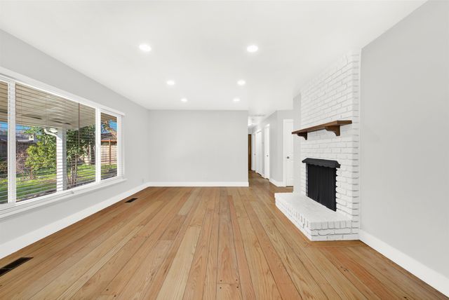 3690 Cowell Rd, Concord, CA 94518