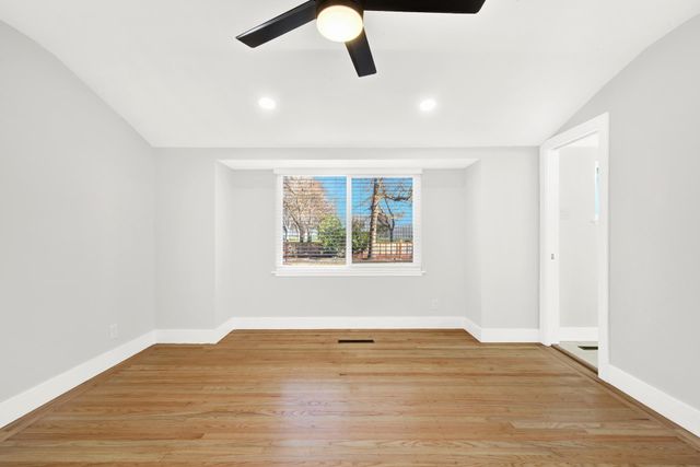 3690 Cowell Rd, Concord, CA 94518