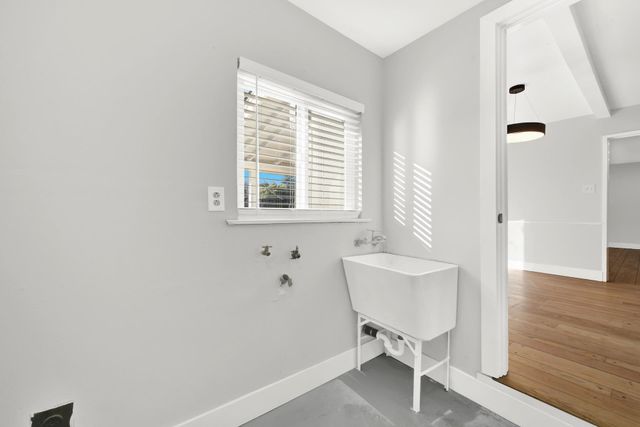 3690 Cowell Rd, Concord, CA 94518