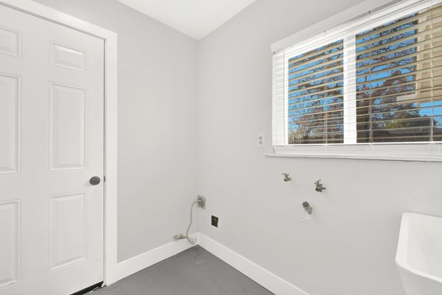 3690 Cowell Rd, Concord, CA 94518