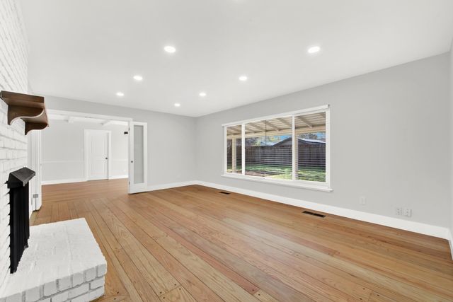 3690 Cowell Rd, Concord, CA 94518