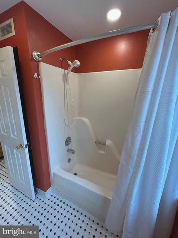 4630 MUNCASTER MILL RD, Rockville, MD 20853