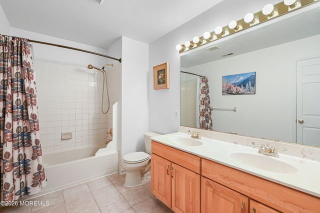 36 Yardley Manor Drive, Matawan, NJ 07747
