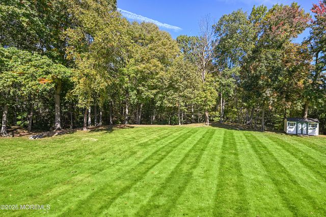 36 Yardley Manor Drive, Matawan, NJ 07747