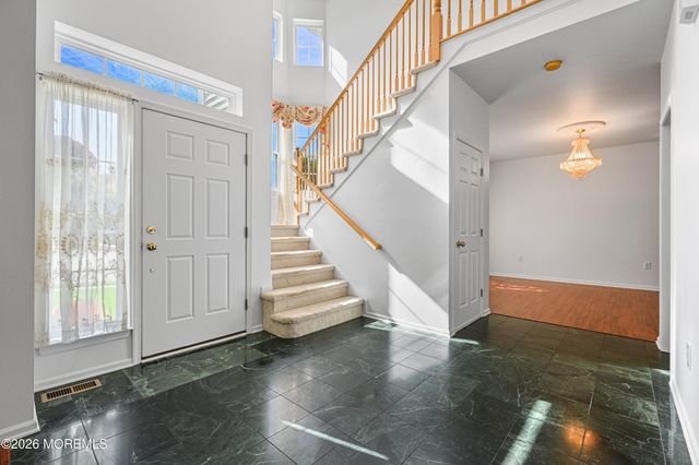 36 Yardley Manor Drive, Matawan, NJ 07747