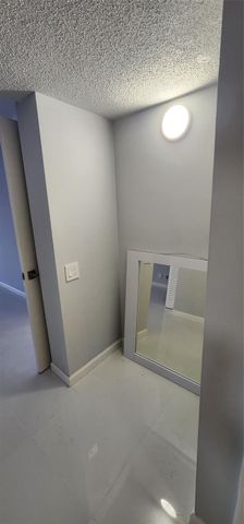 2801 N Palm Aire Drive 205, Pompano Beach, FL 33069