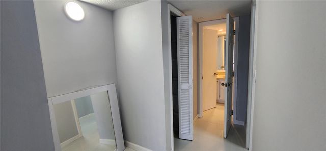 2801 N Palm Aire Drive 205, Pompano Beach, FL 33069