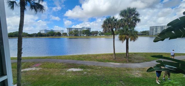 2801 N Palm Aire Drive 205, Pompano Beach, FL 33069
