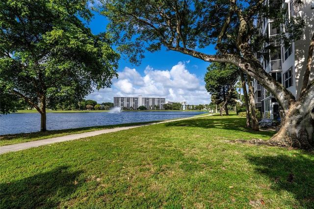 2801 N Palm Aire Drive 205, Pompano Beach, FL 33069