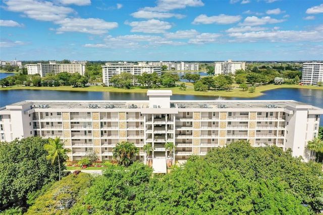 2801 N Palm Aire Drive 205, Pompano Beach, FL 33069