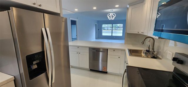 2801 N Palm Aire Drive 205, Pompano Beach, FL 33069