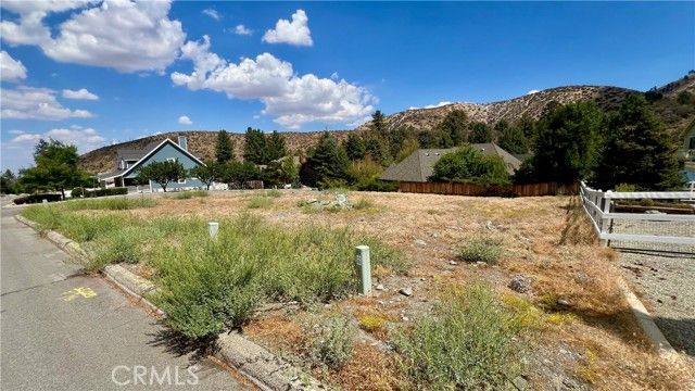 5419 Pacific Crest Drive, Wrightwood, CA 92397