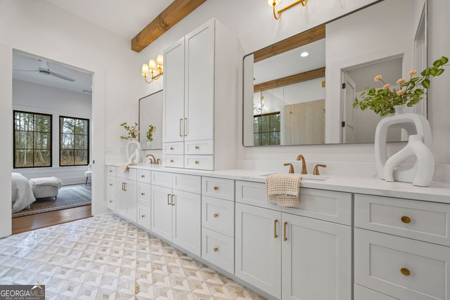 1080 Spratlin Mill Drive, Hull, GA 30646