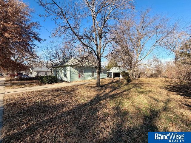 3918 Madison Avenue, Lincoln, NE 68504