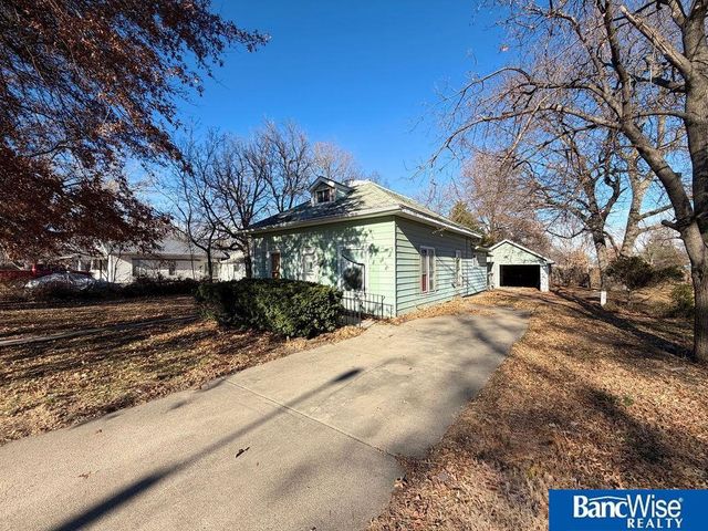 3918 Madison Avenue, Lincoln, NE 68504