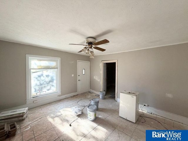 3918 Madison Avenue, Lincoln, NE 68504