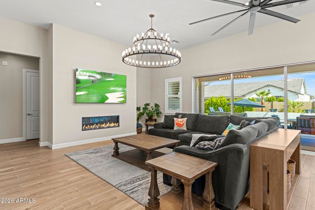 17945 W MOUNTAINAIR Street, Surprise, AZ 85388