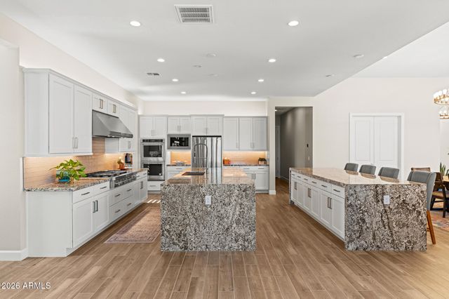 17945 W MOUNTAINAIR Street, Surprise, AZ 85388