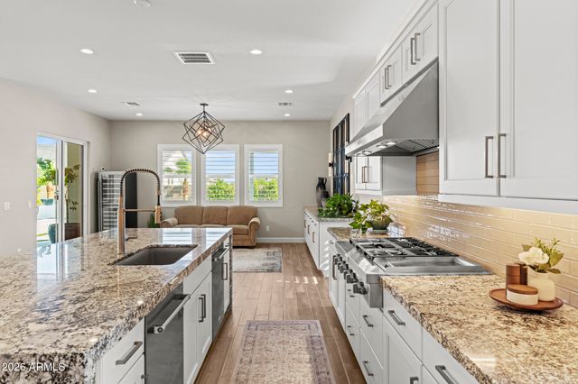 17945 W MOUNTAINAIR Street, Surprise, AZ 85388