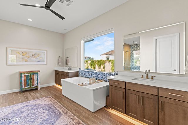 17945 W MOUNTAINAIR Street, Surprise, AZ 85388
