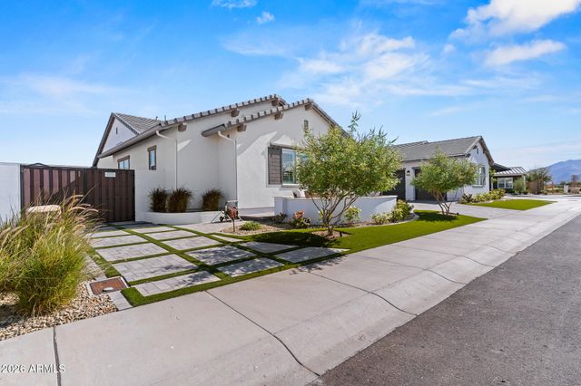 17945 W MOUNTAINAIR Street, Surprise, AZ 85388