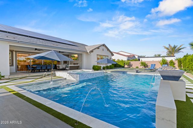 17945 W MOUNTAINAIR Street, Surprise, AZ 85388
