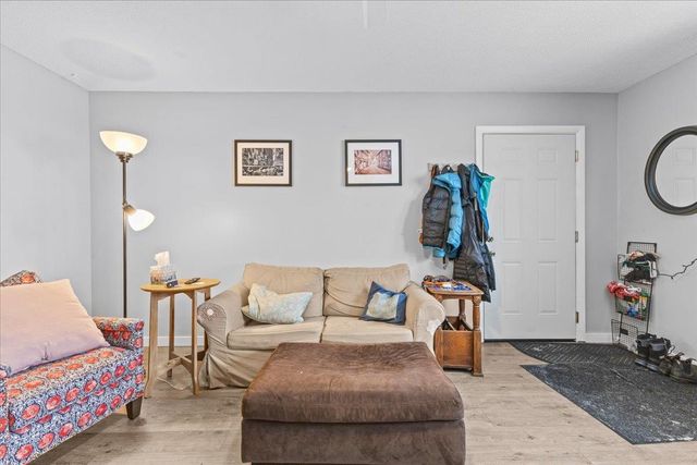 223 Sherwood Square, Essex Junction, VT 05452