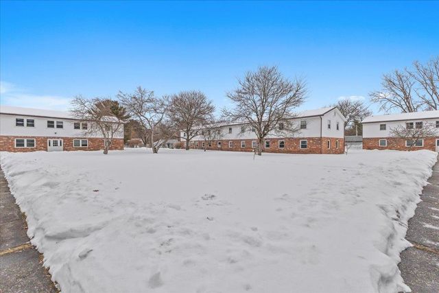 223 Sherwood Square, Essex Junction, VT 05452