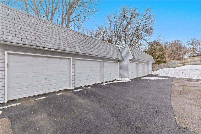 223 Sherwood Square, Essex Junction, VT 05452