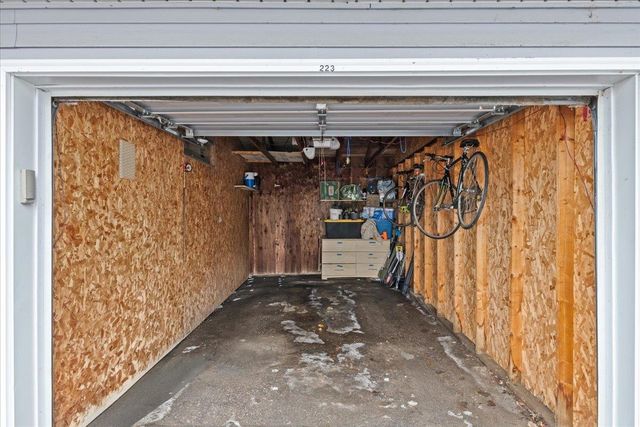 223 Sherwood Square, Essex Junction, VT 05452