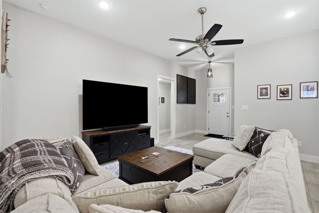 5502 Northview Court, Granbury, TX 76048