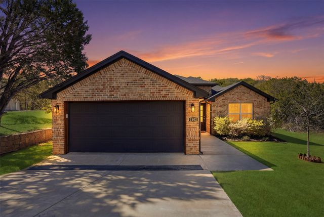 5502 Northview Court, Granbury, TX 76048