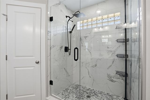 5502 Northview Court, Granbury, TX 76048