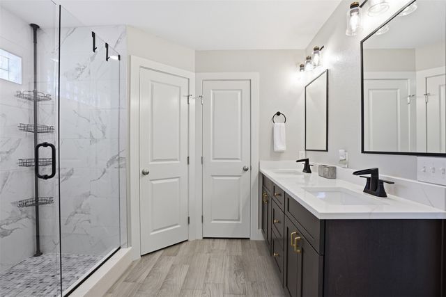 5502 Northview Court, Granbury, TX 76048