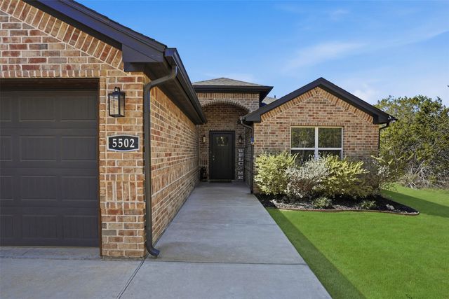 5502 Northview Court, Granbury, TX 76048