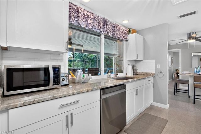 1633 Edith Esplanade, Cape Coral, FL 33904
