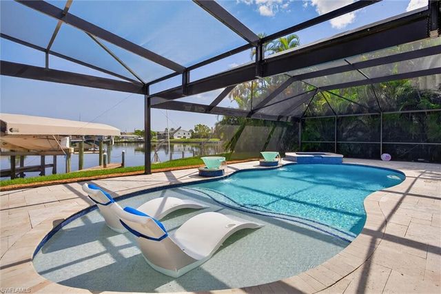 1633 Edith Esplanade, Cape Coral, FL 33904