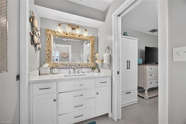 1633 Edith Esplanade, Cape Coral, FL 33904