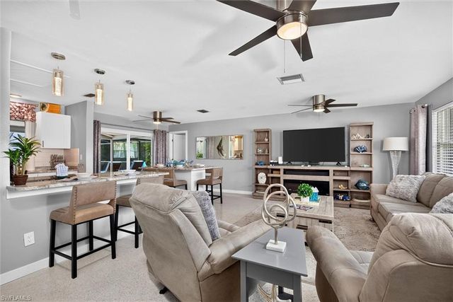 1633 Edith Esplanade, Cape Coral, FL 33904