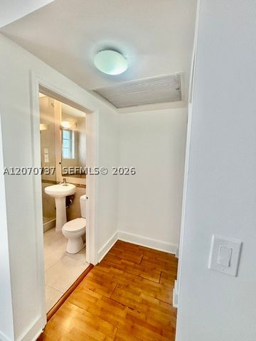 1000 Meridian Ave 18, Miami Beach, FL 33139