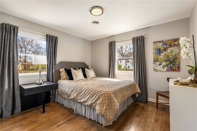 715 NW 6th Street, Bentonville, AR 72712