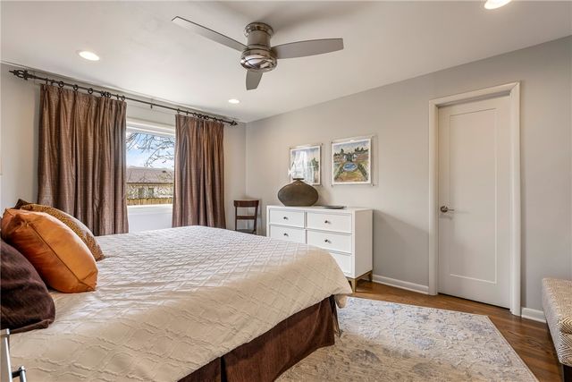 715 NW 6th Street, Bentonville, AR 72712